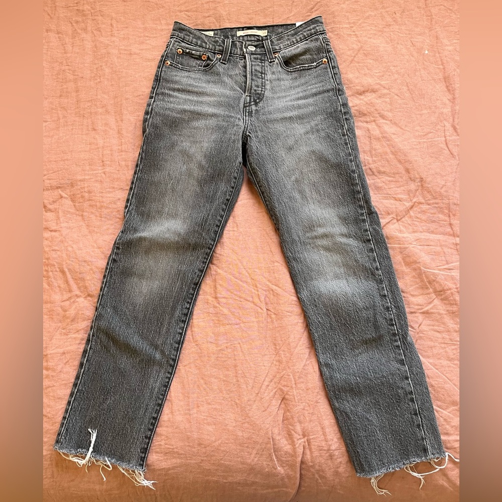 Levi’s Wedgie Straight dark wash Denim